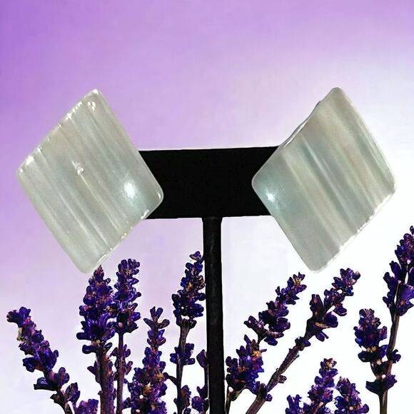 Vintage 80s Earrings Moonglow Statement Acrylic Iridescent Pearl Plastic Retro. - Picture 13 of 16